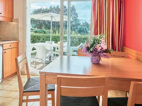 BUNGALOW 5 personnes - Essentiel Bungalow 2 Chambres 5 pers Vue Terrasse