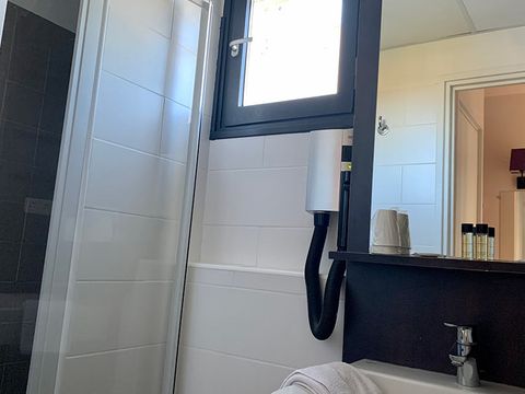 BUNGALOW 4 personnes - CLASSIQUE TERRASSE - 2P4QT