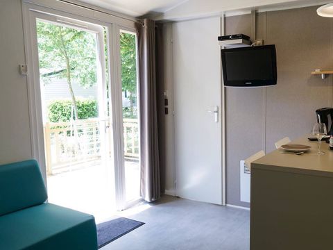 MOBILHOME 4 personnes - Comfort | 2 Ch. | 4 Pers. | Terrasse surélevée non couverte | Clim. | TV