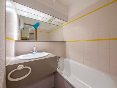 STUDIO 4 personnes - CABINE