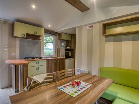 Mobilhome 4/5 personnes - Terrasse semi couverte