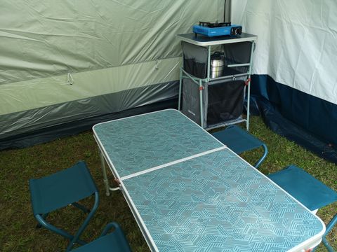 Tente 1/4 personnes - Le Prêt à camper Grand Confort