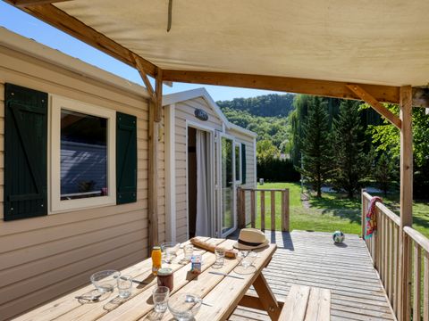 Mobilhome 5/6 personnes - Confort - 2 chambres - Terrasse semi couverte