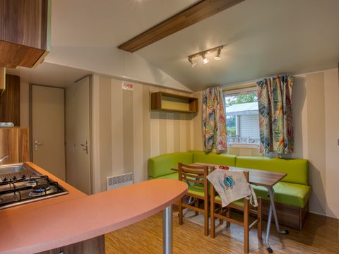 Mobilhome 5/6 personnes - Confort - 2 chambres - Terrasse semi couverte