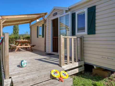 Mobilhome 5/6 personnes - Confort - 2 chambres - Terrasse semi couverte