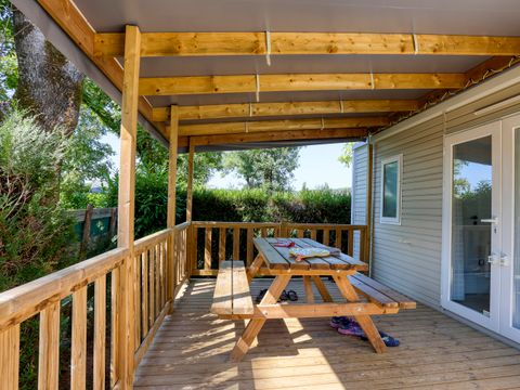 Mobilhome 4 personnes - Confort - 2 chambres - Terrasse couverte