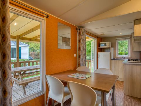 Mobilhome 4/5 personnes - Confort Plus - 2 chambres - Terrasse