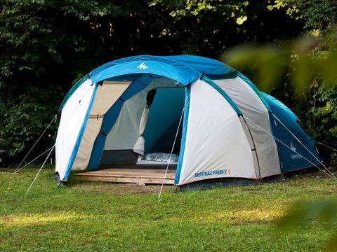 TENTE 2 personnes - Tente avec couchages (sans sanitaires privés)