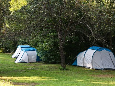 TENTE 2 personnes - Tente avec couchages (sans sanitaires privés)