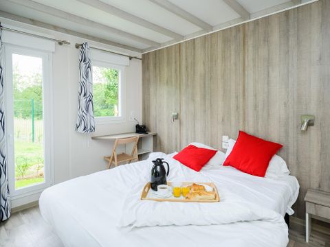 MOBILHOME 2 personnes - Suite : 1 chambre + cuisine -