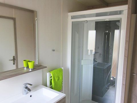 MOBILHOME 2 personnes - Formule Hotelière - 1 chambre -