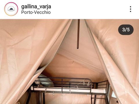 Tente en toile et en bois 5 personnes - ECOLODGE - petit déjeuner, draps et linge inclus - pas decuisine - sanitaire commun