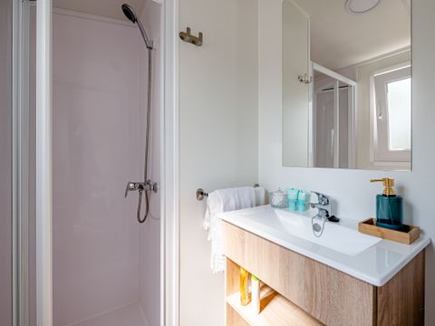 MOBILHOME 4 personnes - Cottage Cordouan 3 Pièces 4 Personnes Climatisé + TV