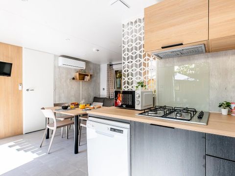 MOBILHOME 10 personnes - Cabane TWIN 6 Pièces 10 Personnes Climatisé + TV