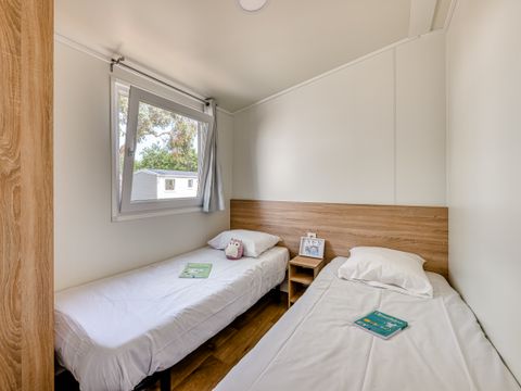 MOBILHOME 10 personnes - Cabane TWIN 6 Pièces 10 Personnes Climatisé + TV