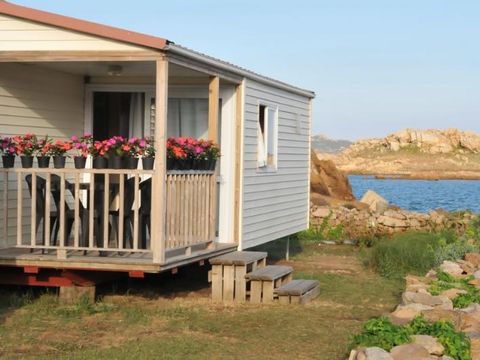 MOBILHOME 4 personnes - FRONT DE MER