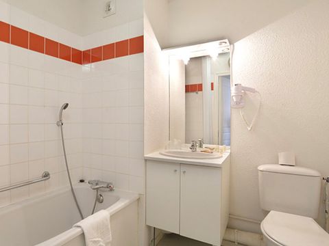 STUDIO 3 personnes - Studio 3 personnes avec coin nuit - Confort STUDIO 3 personnes - Studio 3 personnes avec coin nuit - Confort