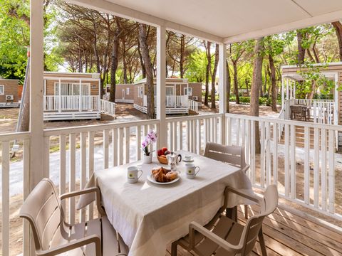 LODGE 4 personnes - Lodge Comfort Maxi Animaux pas Admis