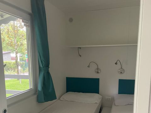 MOBILHOME 6 personnes - 6 PLACES AVEC JARDIN PRIVÈ