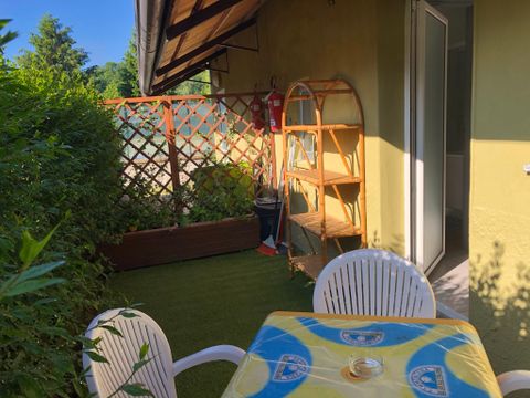 BUNGALOW 3 personnes - BUNGALOW GIALLO AVEC TERRASSE PRIVEE