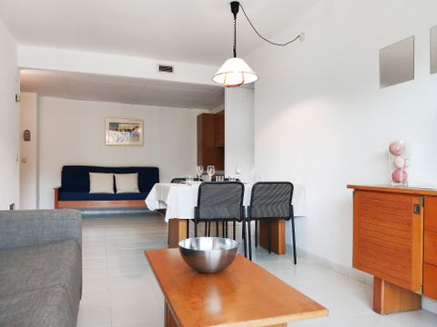 APPARTEMENT 4 personnes - Type 2/4 D superior pool view