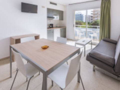 STUDIO 4 personnes - 2/4 A1