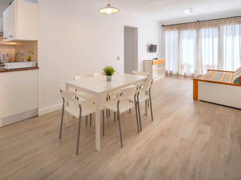 APPARTEMENT 4 personnes - A2 - APTO 2/4 - OCUPADO 4 PERS