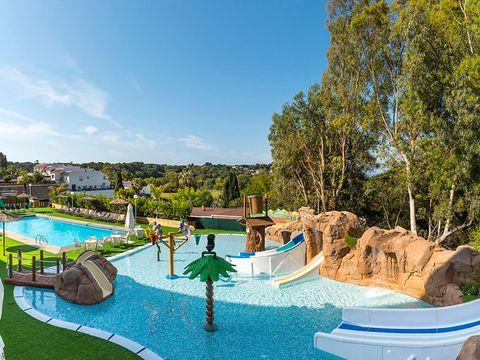 Apartamentos Els Llorers - Camping Gérone