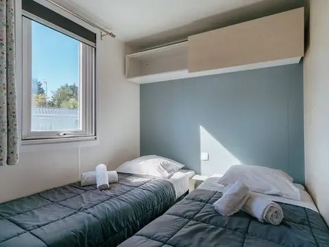 MOBILHOME 6 personnes - 4 pièces Accueil lit bébé impossible