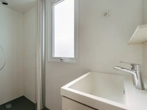 MOBILHOME 6 personnes - 4 pièces Accueil lit bébé impossible