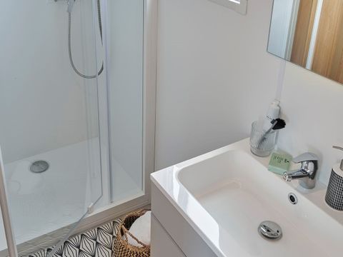 MOBILHOME 7 personnes - Mobil home 4 pièces - Accueil lit bébé impossible