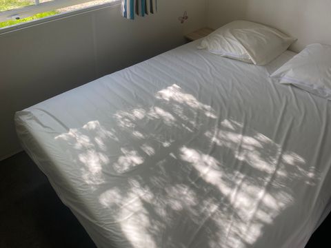 MOBILHOME 6 personnes - Mobil-home Premium 30 m² (3 chambres) terrasse semi-couverte 15m² + TV + LV + Clim 6 pers