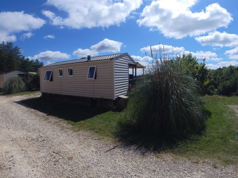 MOBILHOME 5 personnes - Mobil-Home Chêne Confort 23m² (2ch - 5pers) - terrasse couverte 10m2 - samedi/samedi 5 pers