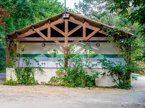 Flower Camping Les Terrasses de Dordogne - Camping Dordogne - Image N°31