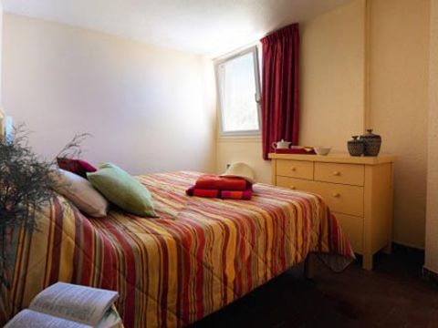 APPARTEMENT 5 personnes - Essentiel (2P5CS)