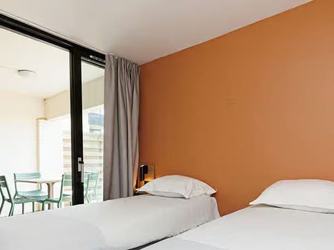 CHAMBRE 6 personnes - Classique Lgt 2 chambres 6 personnes Terrasse (H)