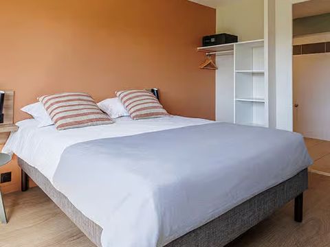 CHAMBRE 6 personnes - Classique Lgt 2 chambres 6 personnes Terrasse (H)