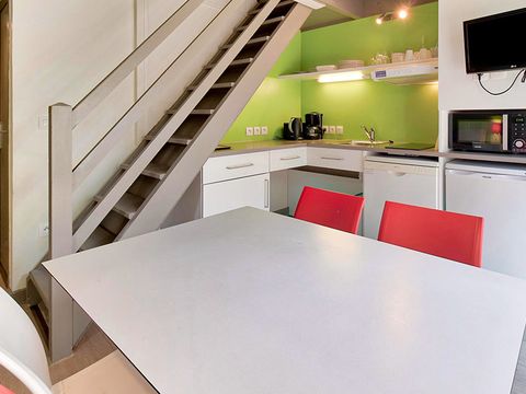 APPARTEMENT 6 personnes - CLASSIQUE DUPLEX TERRASSE - 2P6QDT