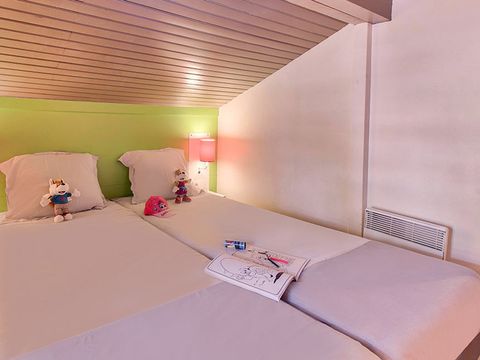 APPARTEMENT 6 personnes - CLASSIQUE DUPLEX TERRASSE - 2P6QDT