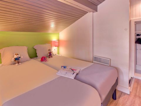 APPARTEMENT 6 personnes - Classique Apt Duplex Chambre 6 personnes Coin nuit Terrasse Pinède