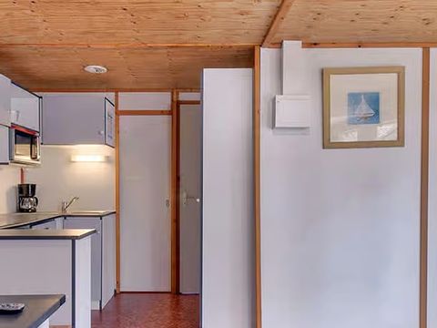 CHALET 4 personnes - Essentiel Chalet 2 chambres 4 personnes Pinède non renové