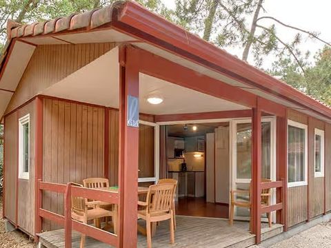 CHALET 4 personnes - Essentiel Chalet 2 chambres 4 personnes Pinède non renové