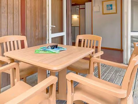 CHALET 4 personnes - Essentiel Chalet 2 chambres 4 personnes Pinède non renové