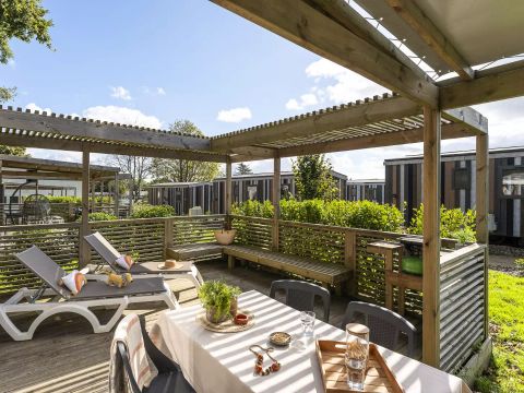 MOBILHOME 4 personnes - Cabane Premium 3 Pièces 4 Personnes Climatisée + TV