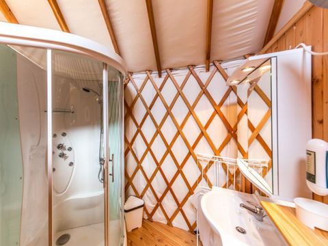 HÉBERGEMENT INSOLITE 8 personnes - GRANDE