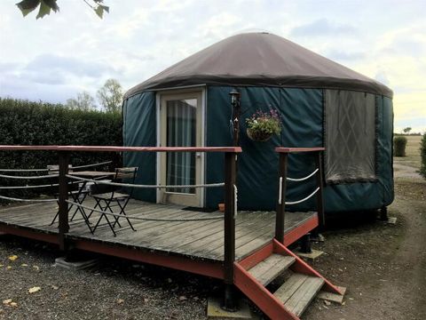 HÉBERGEMENT INSOLITE 6 personnes - Yourte Moyenne 3 Pièces 4/6 personnes Climatisée