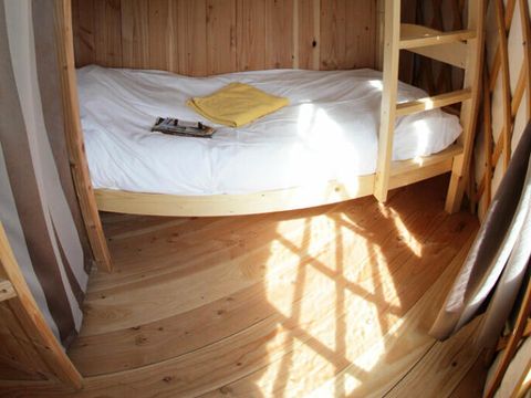 HÉBERGEMENT INSOLITE 6 personnes - Yourte Moyenne 3 Pièces 4/6 personnes Climatisée