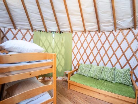 Insolite 8 personnes - Yourte Grande 3 Pièces 6/8 personnes Climatisée