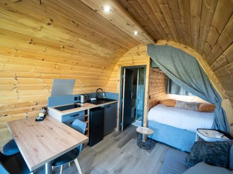 HÉBERGEMENT INSOLITE 4 personnes - Lodge des Bois 2 Pièces 2/4 Personnes (2 adultes + 2 enfants -12ans) + Jacuzzi