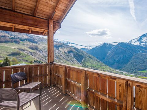 APPARTEMENT 10 personnes - 4 pièces 10 personnes